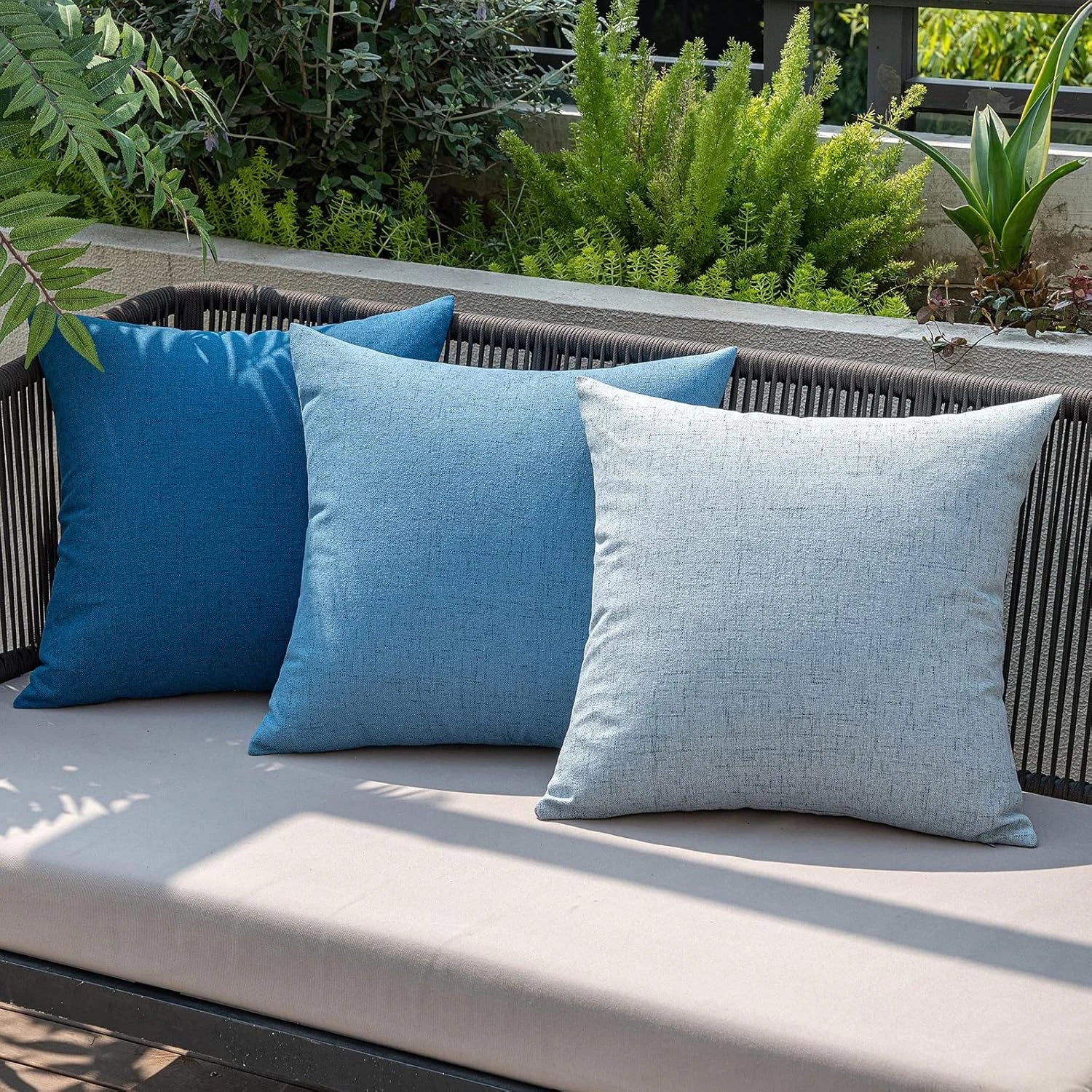 Pack of 2 Outdoor Throw Pillow Covers Waterproof Decorative Soft Pillowcases Lin